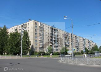 Продам 3-ком. квартиру, 65 м2, Санкт-Петербург, Искровский проспект, 9Б, Искровский проспект