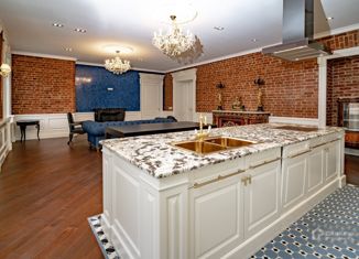 Продам 3-комнатную квартиру, 182.1 м2, Санкт-Петербург, Суворовский проспект, 34, Суворовский проспект