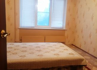 Продам 2-ком. квартиру, 54 м2, Луга, проспект Володарского, 36