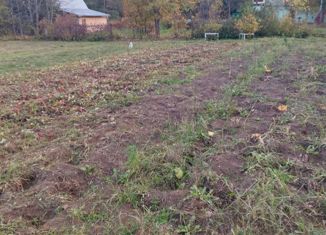 Продам земельный участок, 10 сот., деревня Бараниха, Благодатная улица