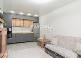 Продается 2-ком. квартира, 52.4 м2, Новосибирская область, улица Александра Чистякова, 18