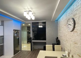 Продам двухкомнатную квартиру, 64 м2, Краснодар, улица имени Валерия Гассия, 4/7лит2, ЖК Фреш