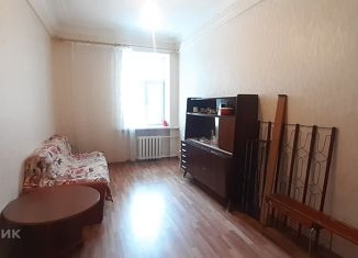 Сдаю в аренду комнату, 63 м2, Обнинск, улица Гоголя, 4