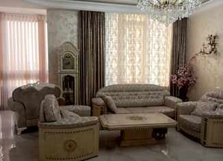 Продаю трехкомнатную квартиру, 117 м2, Санкт-Петербург, улица Александра Матросова, 1, метро Выборгская