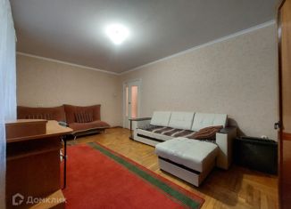 Продам однокомнатную квартиру, 38 м2, Нальчик, улица Кешокова, 103А, район Центр