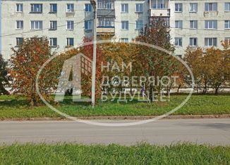 Продаю 1-комнатную квартиру, 31 м2, Лысьва, улица Куйбышева, 2