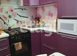 Сдается трехкомнатная квартира, 58 м2, Красноярск, Волгоградская улица, 11А, Ленинский район