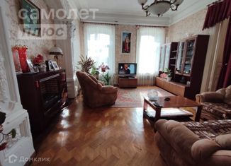 Двухкомнатная квартира на продажу, 60.9 м2, Астраханская область, улица Набережная 1 Мая, 103