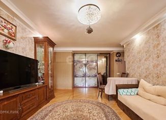 Трехкомнатная квартира на продажу, 69.5 м2, Краснодар, Комсомольская улица, 41