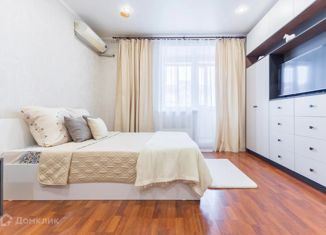 Продаю 1-комнатную квартиру, 50 м2, Краснодар, улица Кубанская Набережная, 31/1, микрорайон Центральный