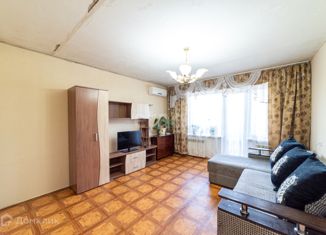Продам 2-ком. квартиру, 51 м2, село Скворцово, Центральная улица, 18