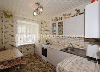 Продам трехкомнатную квартиру, 60 м2, Тюменская область, улица Газовиков, 6