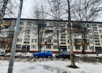 Продаю 3-ком. квартиру, 49.2 м2, Санкт-Петербург, проспект Науки, 79к2, проспект Науки