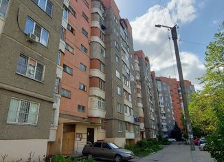 Продажа 5-комнатной квартиры, 100 м2, Нальчик, улица Тарчокова, 54, район Горная