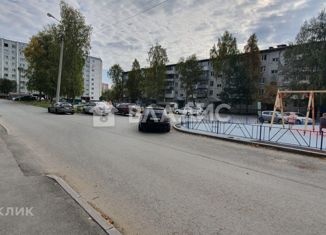 Офис на продажу, 17.5 м2, Тобольск, 8-й микрорайон, 16