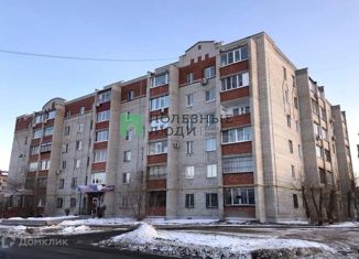 Продается 2-комнатная квартира, 52 м2, Шадринск, улица Свердлова, 54