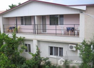 Продается дом, 250 м2, поселок городского типа Заозерное, Камышовая улица
