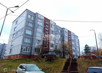 Продаю трехкомнатную квартиру, 73 м2, Выборг, Рубежная улица, 40