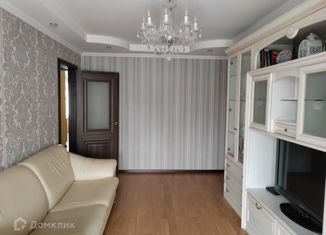 Продам трехкомнатную квартиру, 68 м2, посёлок городского типа Краснозатонский, Клубный переулок, 4
