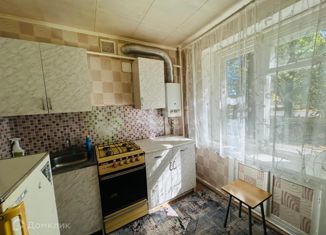 Продается 1-ком. квартира, 30.8 м2, Балашов, улица Орджоникидзе, 2