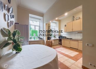 Продается 3-ком. квартира, 106 м2, Санкт-Петербург, Кавалергардская улица, 12Б, Кавалергардская улица