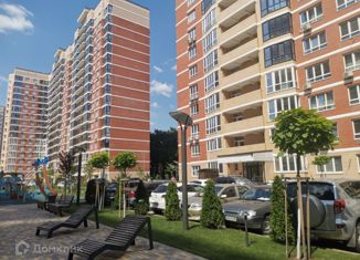 Продажа 3-ком. квартиры, 70 м2, Краснодар, улица Героев-Разведчиков, 6к3, ЖК Перспектива