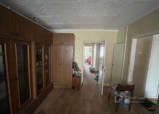 Продам 3-ком. квартиру, 62.1 м2, село Молочное, улица Ленина, 12