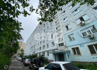 Сдаю в аренду трехкомнатную квартиру, 60 м2, Владивосток, улица Терешковой, 17