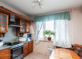 Продаю 3-ком. квартиру, 74 м2, Москва, Зюзинская улица, 6, Зюзинская улица