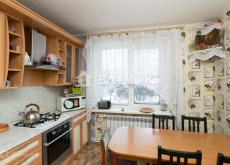 Продаю трехкомнатную квартиру, 67 м2, село Брутово, Первомайская улица, 13