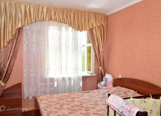 Сдам двухкомнатную квартиру, 55 м2, Георгиевск, улица Быкова, 10