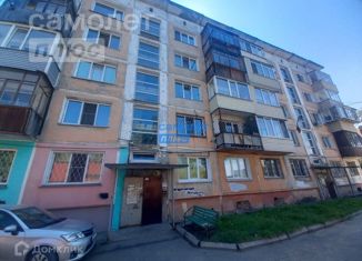 Продаю 1-комнатную квартиру, 36 м2, Бийск, улица Виктора Петрова, 31