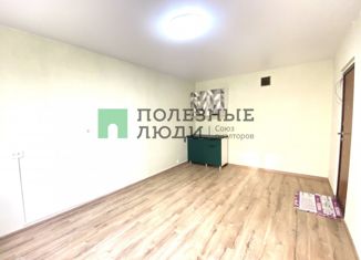 Продаю комнату, 50 м2, Ижевск, улица Оружейника Драгунова, 62, жилой район Строитель