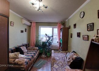 Продается двухкомнатная квартира, 35 м2, село Чалтырь, Социалистическая улица, 25