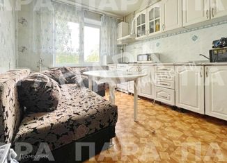 Аренда трехкомнатной квартиры, 68 м2, Самара, улица Тухачевского, 30, метро Московская