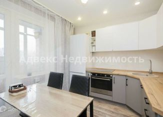 Продам 1-комнатную квартиру, 41 м2, Тюмень, улица Николая Никитина, 2к1