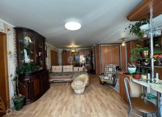Продается четырехкомнатная квартира, 77.2 м2, Волхов, улица Льва Толстого, 8