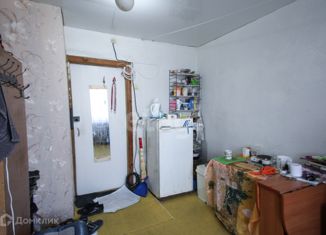 Продается комната, 13 м2, Тобольск, 6-й микрорайон, 40