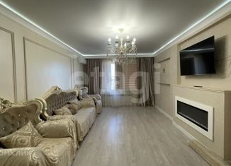 Продается 3-комнатная квартира, 124 м2, Каспийск, Молодежная улица, 4