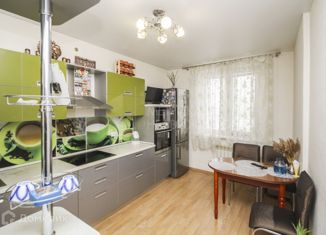 Продается двухкомнатная квартира, 78.8 м2, Тюмень, Заречный проезд, 43, Центральный округ