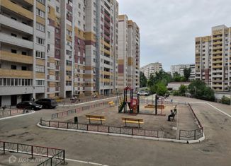 Продам 3-комнатную квартиру, 75 м2, Казань, улица Серова, 51/11, ЖК Московский