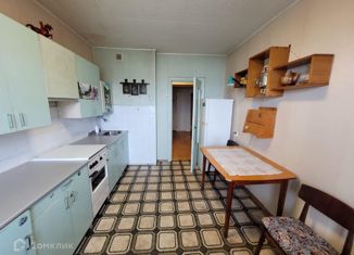 Трехкомнатная квартира на продажу, 64.1 м2, Находка, улица Астафьева, 5А