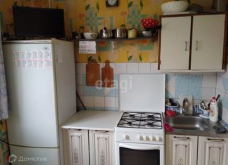 Продаю трехкомнатную квартиру, 65 м2, Симферополь, улица Декабристов, 14, Киевский район