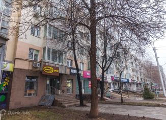 Продается трехкомнатная квартира, 55.5 м2, Уфа, Революционная улица, 57