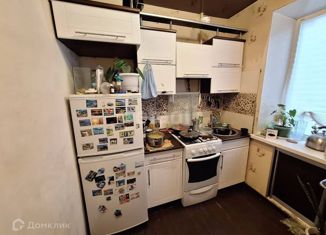 Продам двухкомнатную квартиру, 47.6 м2, Кыштым, улица Интернационала, 95А