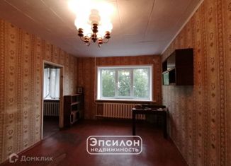 Продам четырехкомнатную квартиру, 61.8 м2, Курск, Союзная улица, 5