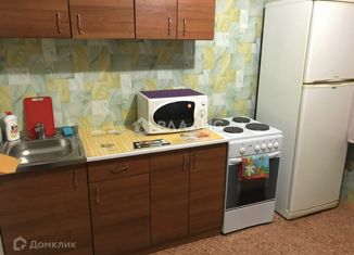 Аренда 1-комнатной квартиры, 31.2 м2, Челябинск, улица Братьев Кашириных, 88