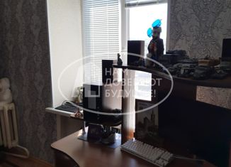 Продам четырехкомнатную квартиру, 60.7 м2, Чусовой, улица Матросова, 15