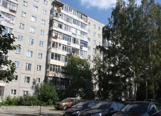 Сдается однокомнатная квартира, 30 м2, Екатеринбург, улица Менделеева, 16, улица Менделеева
