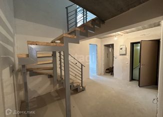 Продаю 2-ком. квартиру, 80.5 м2, Балахна, улица Космонавтов, 14